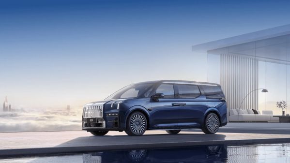 2024年，吉利新能源汽车的规划公布:共推出9款顶级豪华MPV车型。