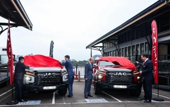 江淮汽车宣布进入澳大利亚皮卡市场，其首款轿车于今年4月上市。