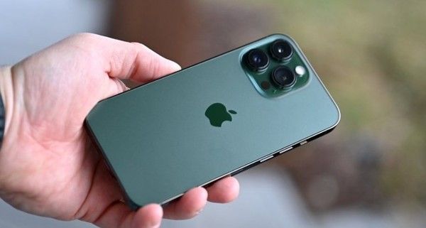 曝光iPhone 16系列将有新的工艺和新的配色方案。绿色看起来很棒。