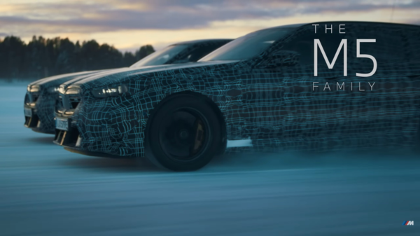 宝马新M5系列视频宣布，预计将配备4.4升双涡轮增压V8发动机。
